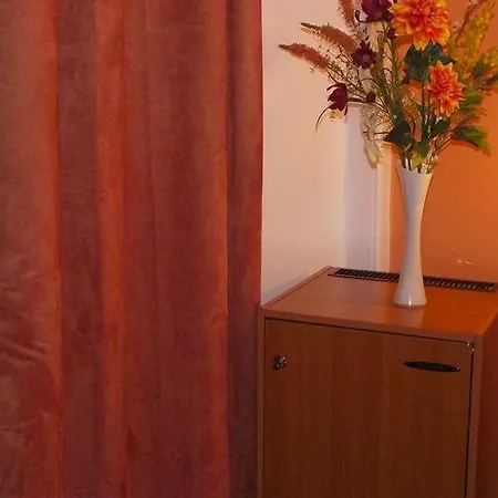 Hotel Le Nouvel Du Theatre 3*