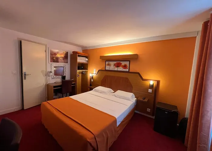 Отель Le Nouvel Du Theatre Париж