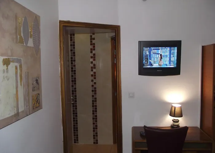 Отель Le Nouvel Du Theatre