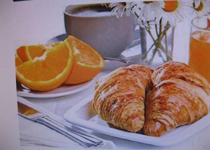 Le Nouvel Du Theatre Отель