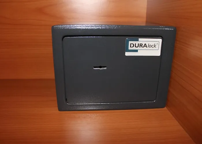 Le Nouvel Du Theatre Отель